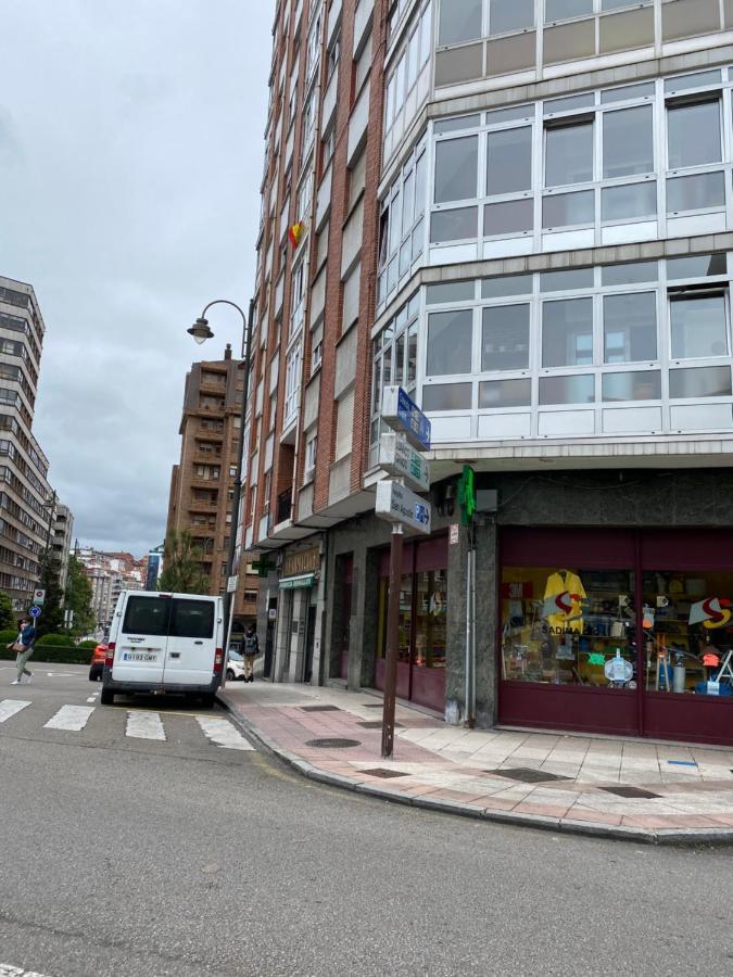 Apartamento La Casa Del Marino Avilés Exterior foto