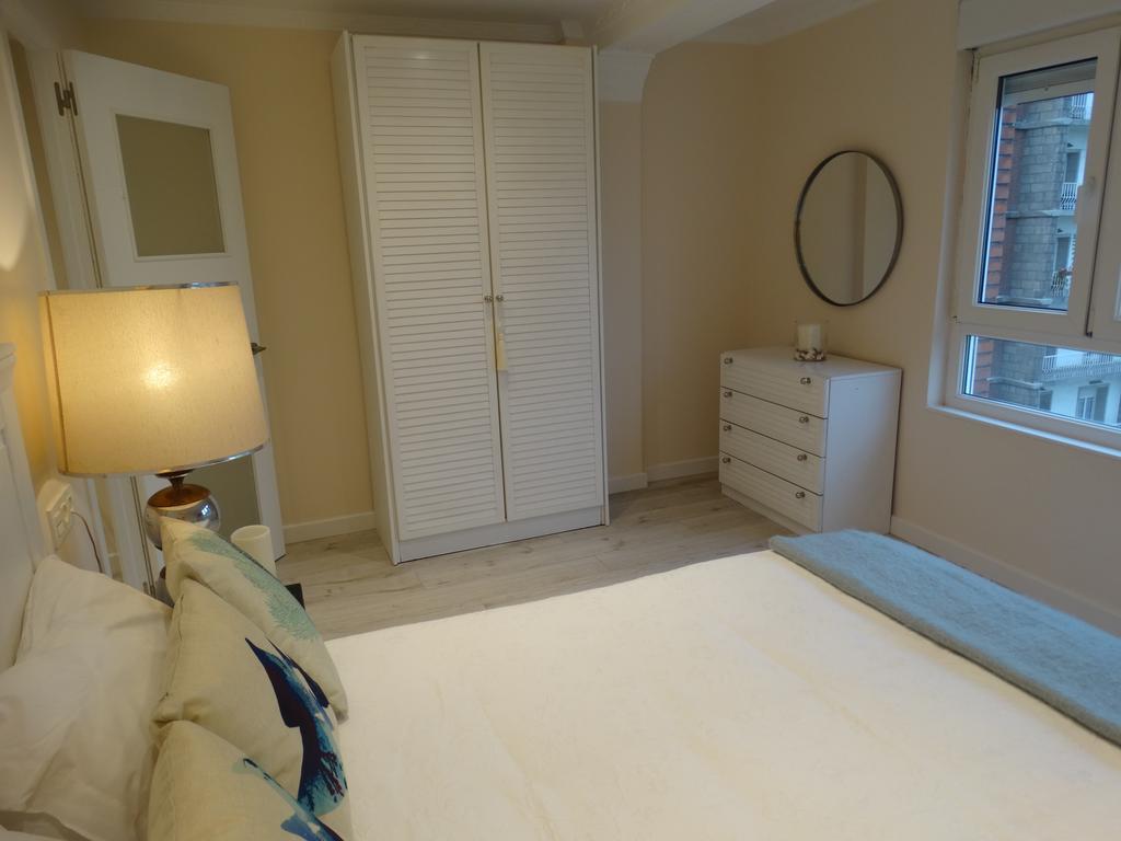 Apartamento La Casa Del Marino Avilés Habitación foto