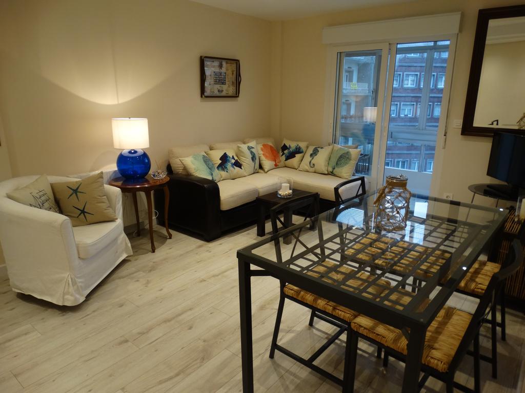 Apartamento La Casa Del Marino Avilés Habitación foto